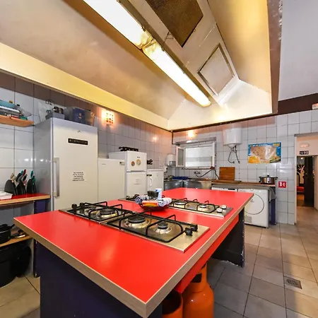 The Lazy Monkey Hostel & Apartments-3