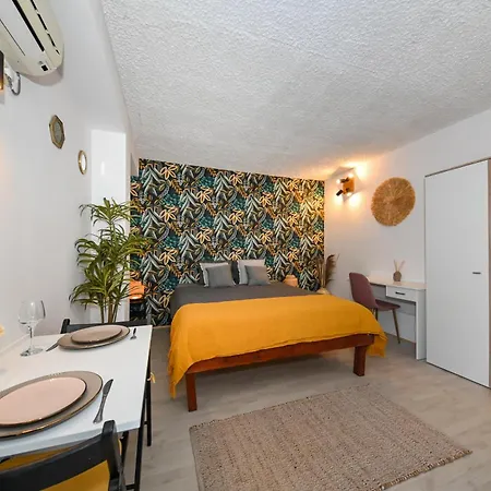 The Lazy Monkey Hostel & Apartments-2